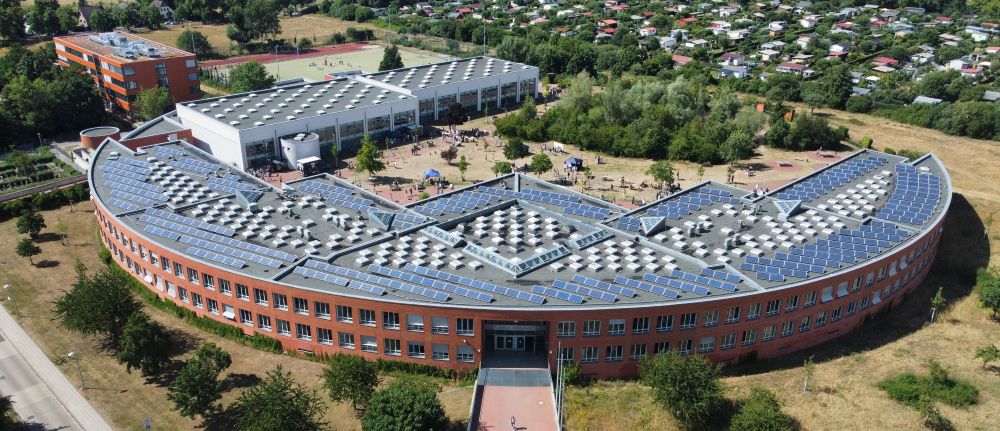 Schulgebäude Barnim-Gymnasium Berlin: Hauptgebäude, Turnhallen und Mobiler Ergänzungsbau